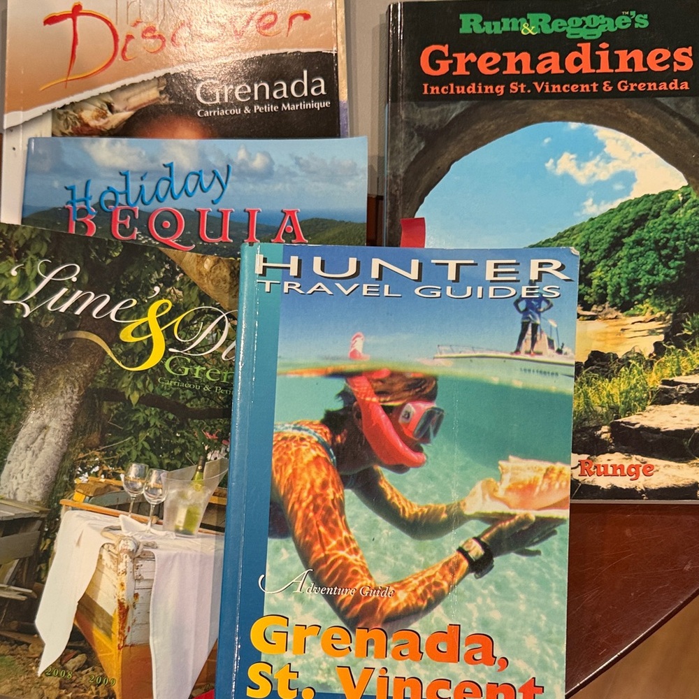 Hunter Travel Guides Grenada, St. Vincent Travel Guide - Blue